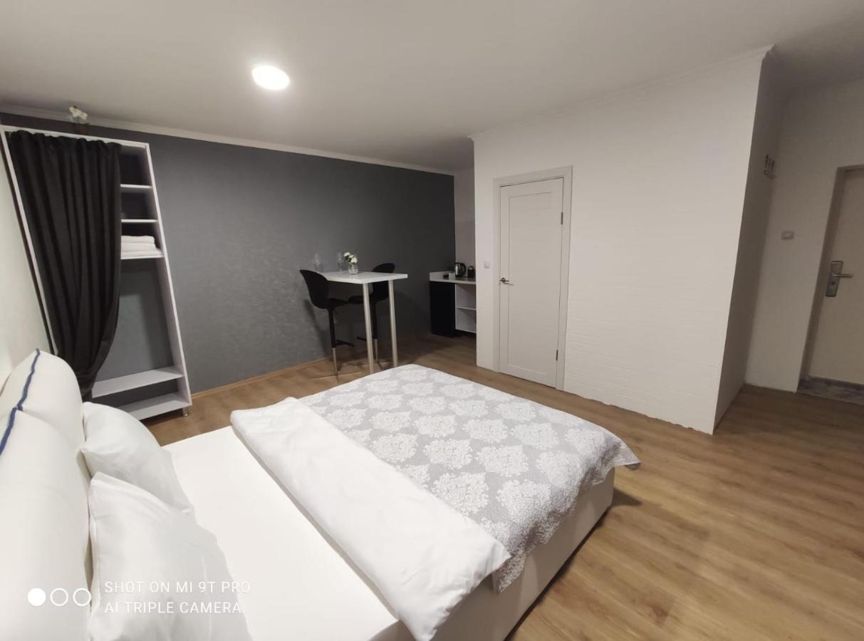 Апартаменти Studio In The Center Кишинів Екстер'єр фото